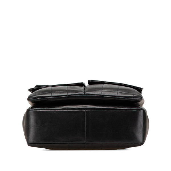 シャネル 2.55 チョコバー 斜め掛け チェーン ショルダーバッグ ブラック ラムスキン レディース CHANEL 【中古】