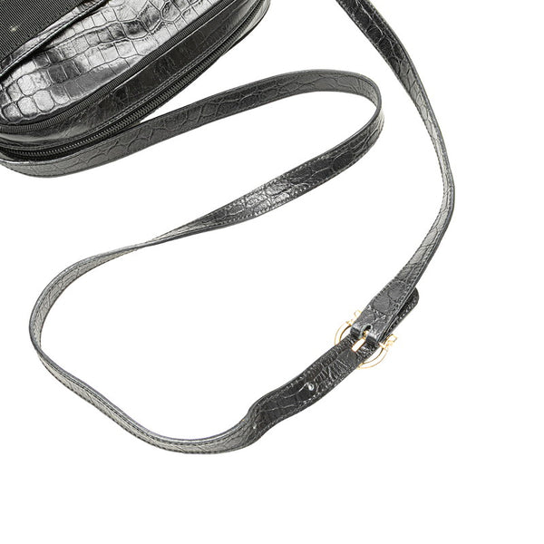 サルヴァトーレフェラガモ ヴァラ クロコ型押し 斜め掛け ショルダーバッグ AF-21 6677 ブラック レザー レディース Salvatore Ferragamo 【中古】