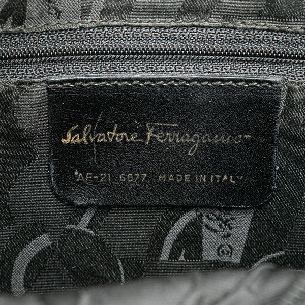 サルヴァトーレフェラガモ ヴァラ クロコ型押し 斜め掛け ショルダーバッグ AF-21 6677 ブラック レザー レディース Salvatore Ferragamo 【中古】