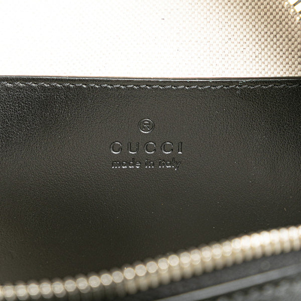 グッチ GGエンボス ボディバッグ クロスバッグ 700431 ブラック パンチングレザー メンズ GUCCI 【中古】