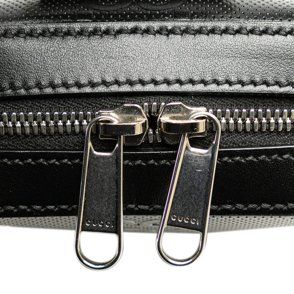 グッチ GGエンボス ボディバッグ クロスバッグ 700431 ブラック パンチングレザー メンズ GUCCI 【中古】