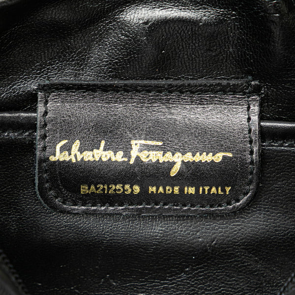 サルヴァトーレフェラガモ ヴァラ ショルダーバッグ ブラック レザー レディース Salvatore Ferragamo 【中古】