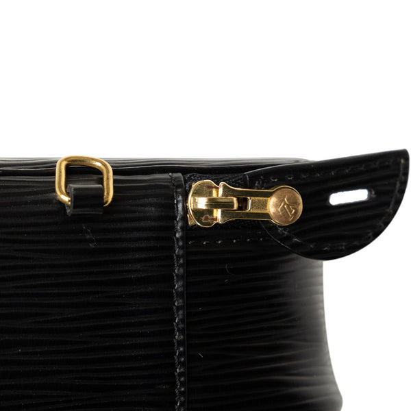 ルイ ヴィトン エピ ポッシュ モンテカルロ ポーチ M48362 ノワール ブラック レザー レディース LOUIS VUITTON 【中古】