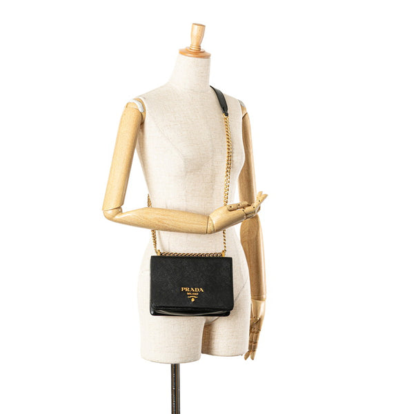 プラダ チェーン 斜め掛け ショルダーバッグ ブラック サフィアーノレザー レディース PRADA 【中古】