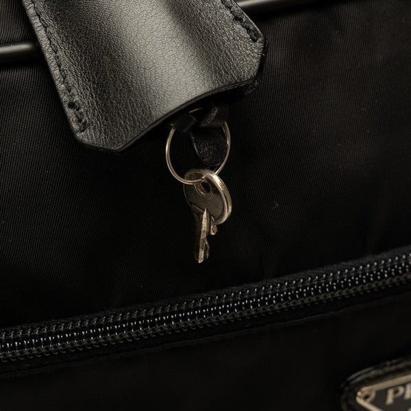 プラダ 三角ロゴプレート ショルダーバッグ トラベルバッグ 2WAY ブラック ナイロン レザー レディース PRADA 【中古】