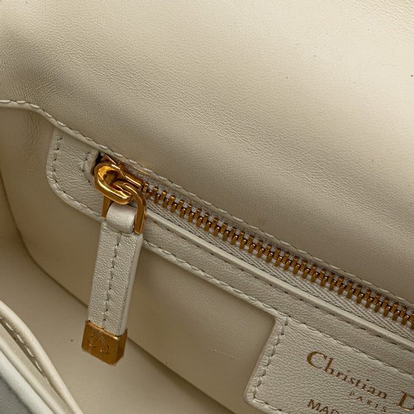 クリスチャンディオール カロ ラッキースター 斜め掛け チェーン ショルダーバッグ  ホワイト カーフ レディース Christian Dior 【中古】