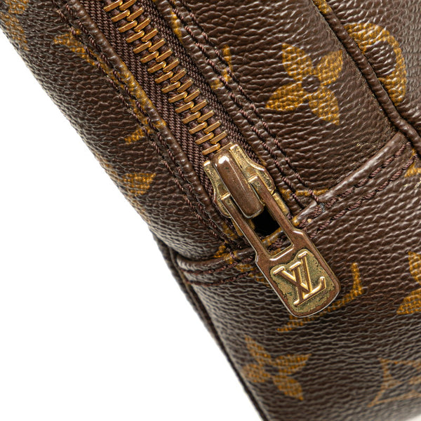 ルイ ヴィトン モノグラム トゥルース トワレット23 セカンドバッグ クラッチバッグ M47524 ブラウン PVC レディース LOUIS VUITTON 【中古】
