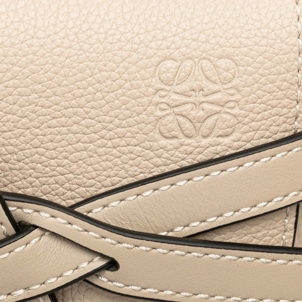 ロエベ アナグラム ゲートバッグ ミニ 斜め掛け ショルダーバッグ グレージュ ベージュ レザー レディース LOEWE 【中古】