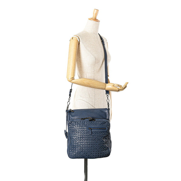 ボッテガヴェネタ イントレチャート 斜め掛け ショルダーバッグ ブルー レザー レディース BOTTEGAVENETA 【中古】