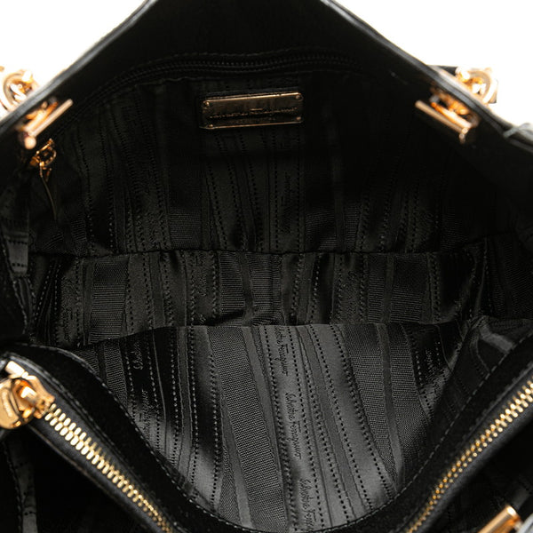 サルヴァトーレフェラガモ ガンチーニ チェーン ハンドバッグ B992 ブラック ゴールド レザー レディース Salvatore Ferragamo 【中古】