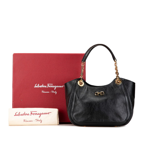 サルヴァトーレフェラガモ ガンチーニ チェーン ハンドバッグ B992 ブラック ゴールド レザー レディース Salvatore Ferragamo 【中古】