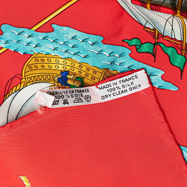 エルメス カレ90 VOILES DE LUMIERE 光の帆船 スカーフ レッド ゴールド マルチカラー シルク レディース HERMES 【中古】
