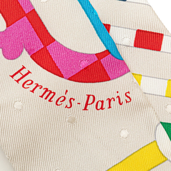 エルメス ツイリー Bouclerie Moderne モダンなバックル スカーフ アイボリー グレー マルチカラー シルク レディース HERMES 【中古】