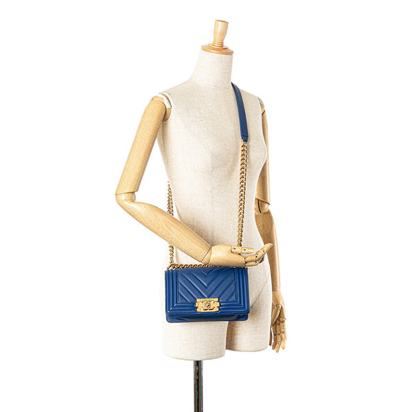 シャネル ボーイシャネル20 Vステッチ 斜め掛け チェーン ショルダーバッグ ブルー ラムスキン レディース CHANEL 【中古】