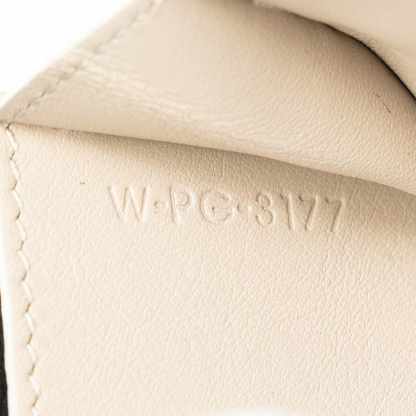 セリーヌ ロゴ ミディアム マルチ ファンクション  二つ折り財布 104813 ブラック グレー レザー メンズ CELINE 【中古】