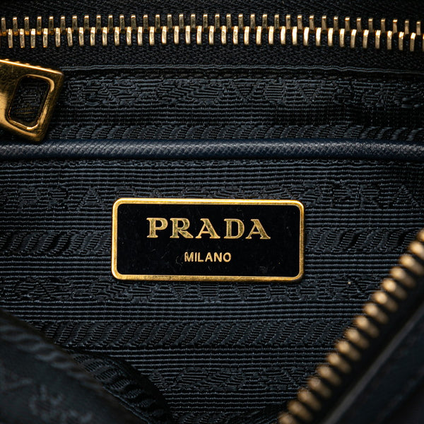 プラダ 三角ロゴプレート テスート 斜め掛け ショルダーバッグ ネイビー ナイロン レザー レディース PRADA 【中古】