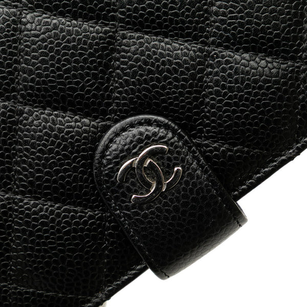シャネル マトラッセ ココマーク シルバー金具 二つ折り財布 ブラック キャビアスキン レディース CHANEL 【中古】