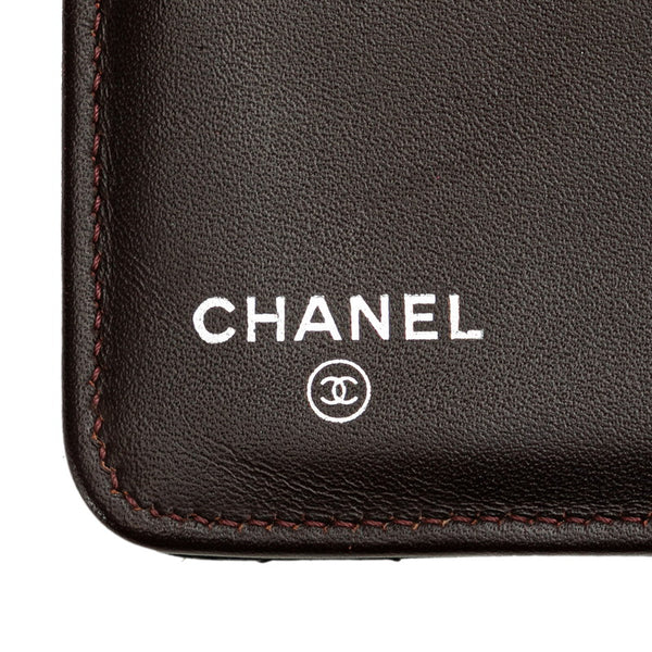 シャネル マトラッセ ココマーク シルバー金具 二つ折り財布 ブラック キャビアスキン レディース CHANEL 【中古】