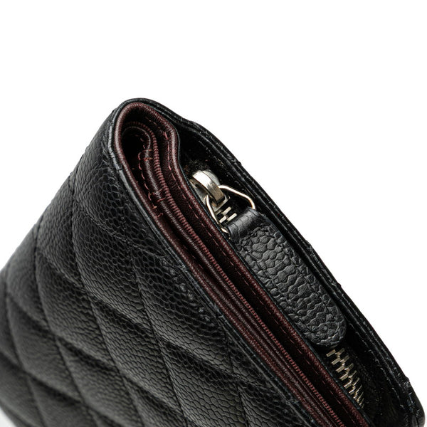 シャネル マトラッセ ココマーク シルバー金具 二つ折り財布 ブラック キャビアスキン レディース CHANEL 【中古】