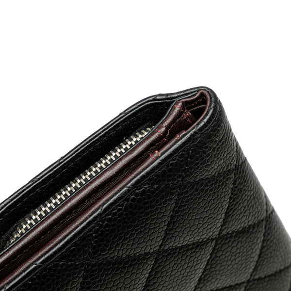 シャネル マトラッセ ココマーク シルバー金具 二つ折り財布 ブラック キャビアスキン レディース CHANEL 【中古】