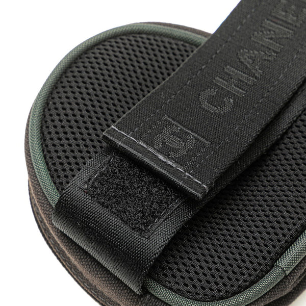 シャネル スポーツライン ココマーク アームポーチ  ブラック グリーン キャンバス レディース CHANEL 【中古】