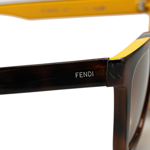 フェンディ ウェリントン型 サングラス 0121/S ブラウン イエロー プラスチック レディース FENDI 【中古】