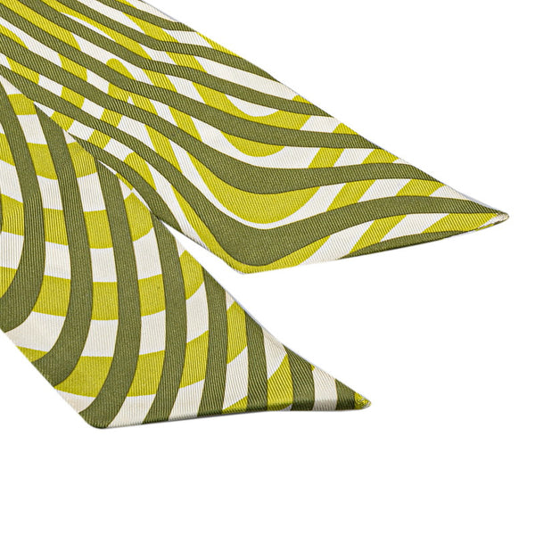 エルメス ツイリー ONDE DE CHIC 洗練の波 スカーフ グリーン シルク レディース HERMES 【中古】