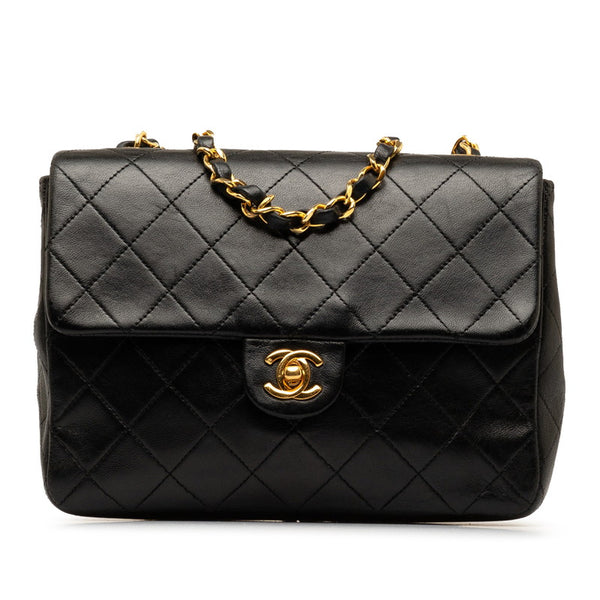 シャネル ミニマトラッセ ココマーク 斜め掛け チェーン ショルダーバッグ ブラック ラムスキン レディース CHANEL 【中古】