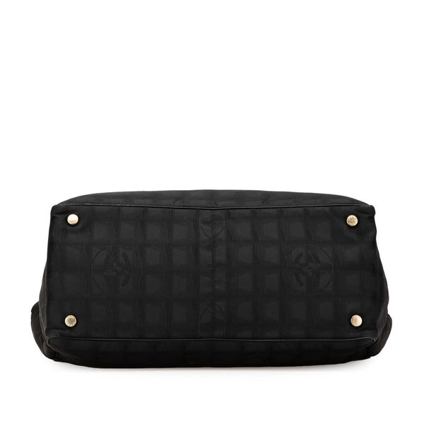 シャネル ニュートラベルラインMM ココマーク トートバッグ ショルダーバッグ ブラック ナイロン レザー レディース CHANEL 【中古】