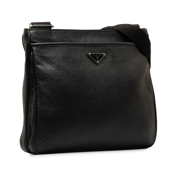 プラダ 三角ロゴプレート 斜め掛け ショルダーバッグ ブラック レザー レディース PRADA 【中古】