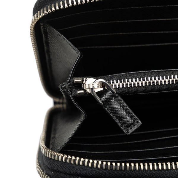 プラダ サフィアーノ ラウンドファスナー 長財布 ブラック レザー レディース PRADA 【中古】