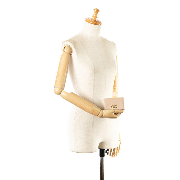 サルヴァトーレフェラガモ ガンチーニ カードケース 名刺入れ ピンクベージュ レザー レディース Salvatore Ferragamo 【中古】