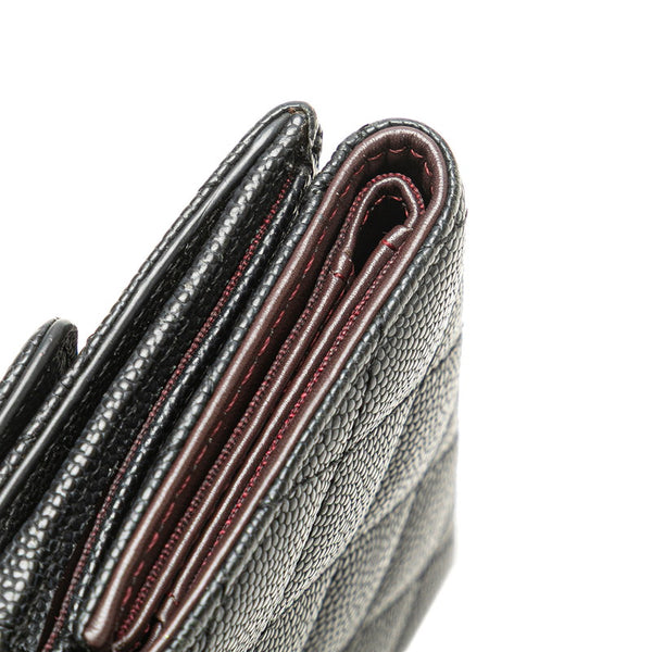 シャネル ココマーク マトラッセ 三つ折り財布 ブラック キャビアスキン レディース CHANEL 【中古】