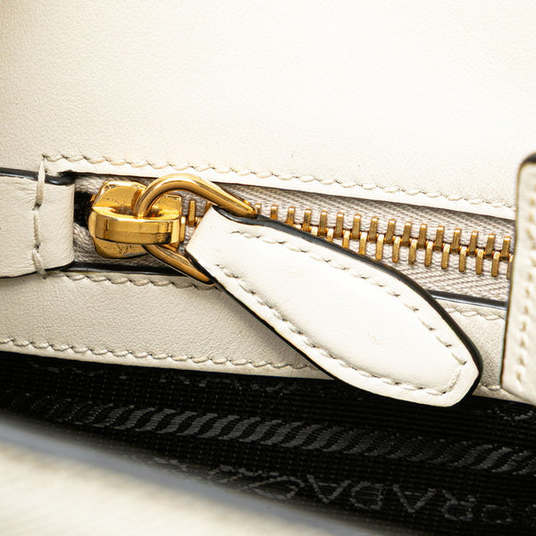プラダ ロゴ サフィアーノ ハンドバッグ ショルダーバッグ 2WAY ホワイト レザー レディース PRADA 【中古】