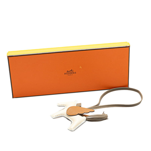 エルメス ロデオ ペガサスPM チャーム ベージュ ブラウン アニョーミロ レディース HERMES 【中古】