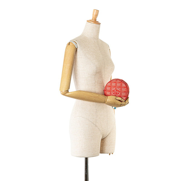 シャネル ニュートラベルライン ココマーク ポーチ レッド キャンバス レディース CHANEL 【中古】