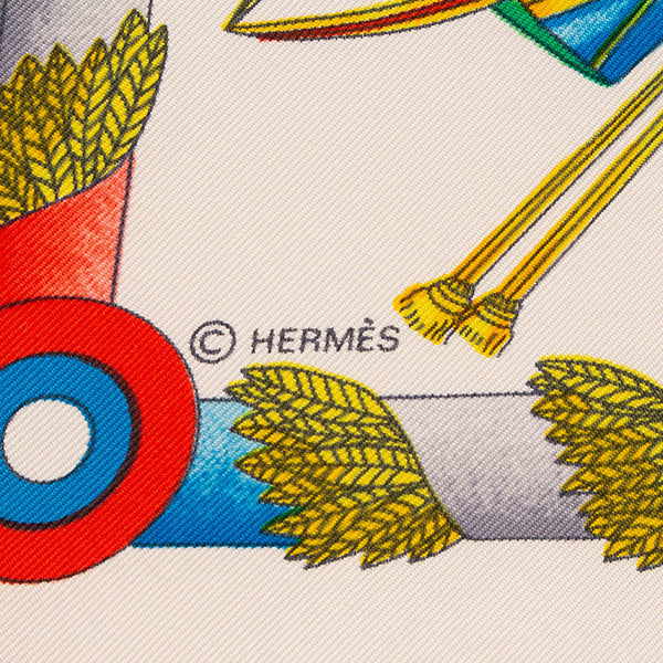 エルメス カレ90 L'ARMEE IMPERIALE RUSSE 【ロシア軍事博物館】 オフホワイト シルク スカーフ レディース HERMES 【中古】