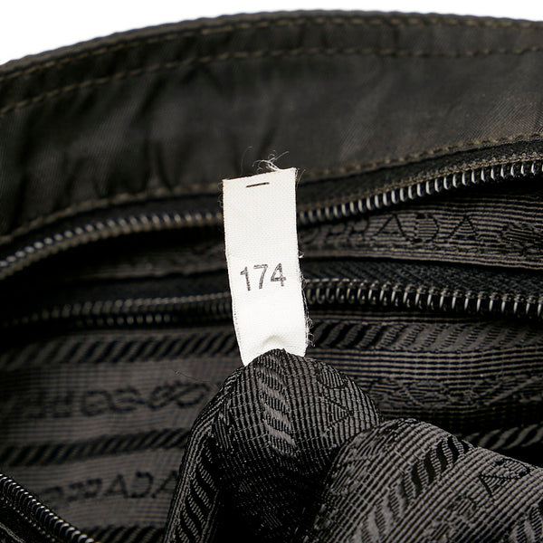 プラダ 斜め掛け ショルダーバッグ  ブラック ナイロン レディース PRADA 【中古】
