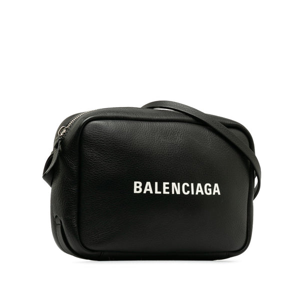 バレンシアガ ロゴ エブリデイ カメラバッグ 斜め掛け ショルダーバッグ 489812 ブラック レザー レディース BALENCIAGA 【中古】