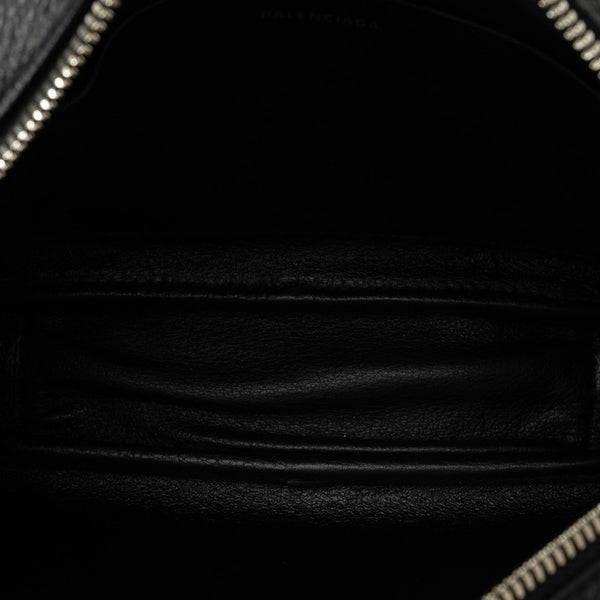 バレンシアガ ロゴ エブリデイ カメラバッグ 斜め掛け ショルダーバッグ 489812 ブラック レザー レディース BALENCIAGA 【中古】