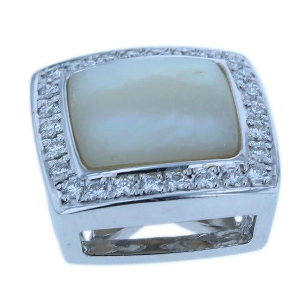 タサキ K18WG ホワイトゴールド シェル ダイヤ0.20ct ペンダントトップ レディース TASAKI 【中古】