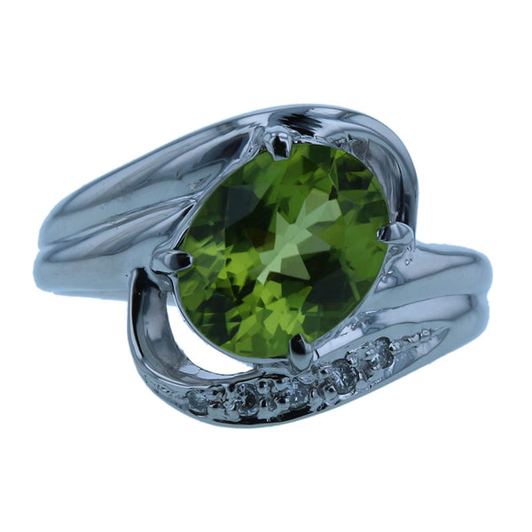 Pt900 プラチナ ペリドット2.36ct ダイヤ0.05ct リング 指輪 レディース 13号 【中古】