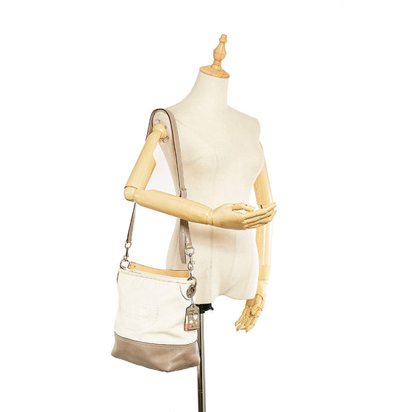 コーチ ハンプトンズ 斜め掛け ショルダーバッグ 19393 アイボリー レザー レディース COACH 【中古】