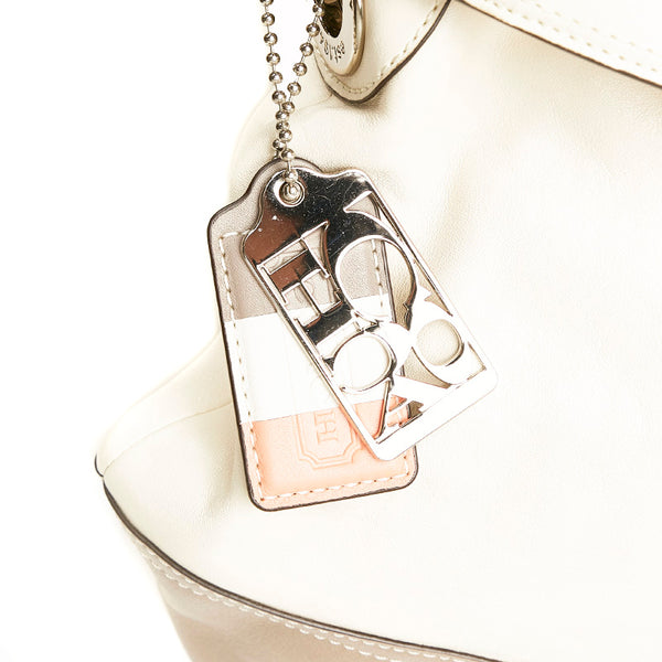 コーチ ハンプトンズ 斜め掛け ショルダーバッグ 19393 アイボリー レザー レディース COACH 【中古】