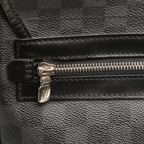 ルイ ヴィトン ダミエグラフィット ダニエルMM N58029 ブラック PVC レザー 斜め掛け ショルダーバッグ メンズ LOUIS VUITTON 【中古】