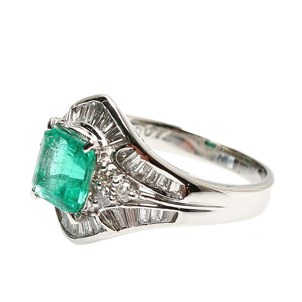 Pt900 プラチナ エメラルド1.50ct ダイヤ0.74ct リング 指輪 レディース 11号 【中古】