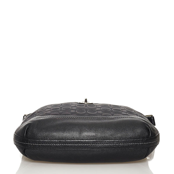 コーチ シグネチャー F24032 ブラック キャンバス レザー 斜め掛け ショルダーバッグ レディース COACH 【中古】