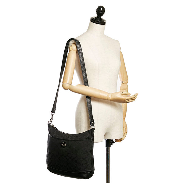 コーチ シグネチャー F24032 ブラック キャンバス レザー 斜め掛け ショルダーバッグ レディース COACH 【中古】