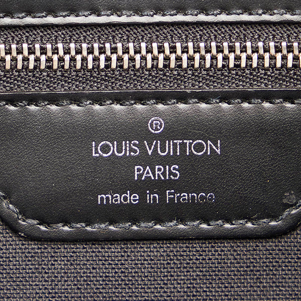 ルイ ヴィトン タイガ ヴィクトール M30142 ブラック カーキ アルドワーズ レザー 斜め掛け ショルダーバッグ メンズ LOUIS VUITTON 【中古】