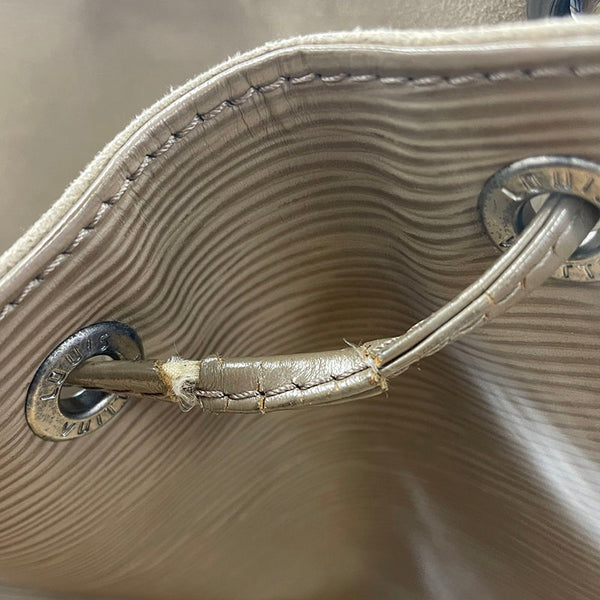 ルイ ヴィトン エピ プチノエ ショルダーバッグ M4410C ペッパー レザー レディース LOUIS VUITTON 【中古】